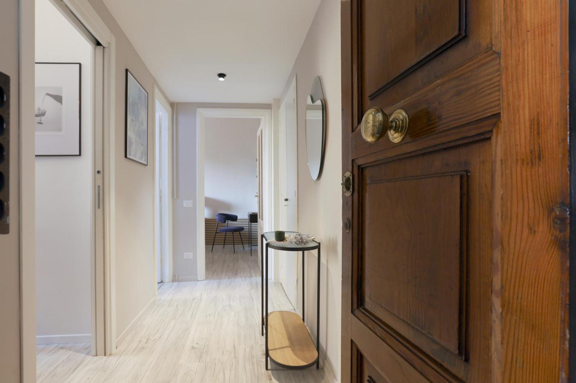 Piramide Deluxe Apartment Rom